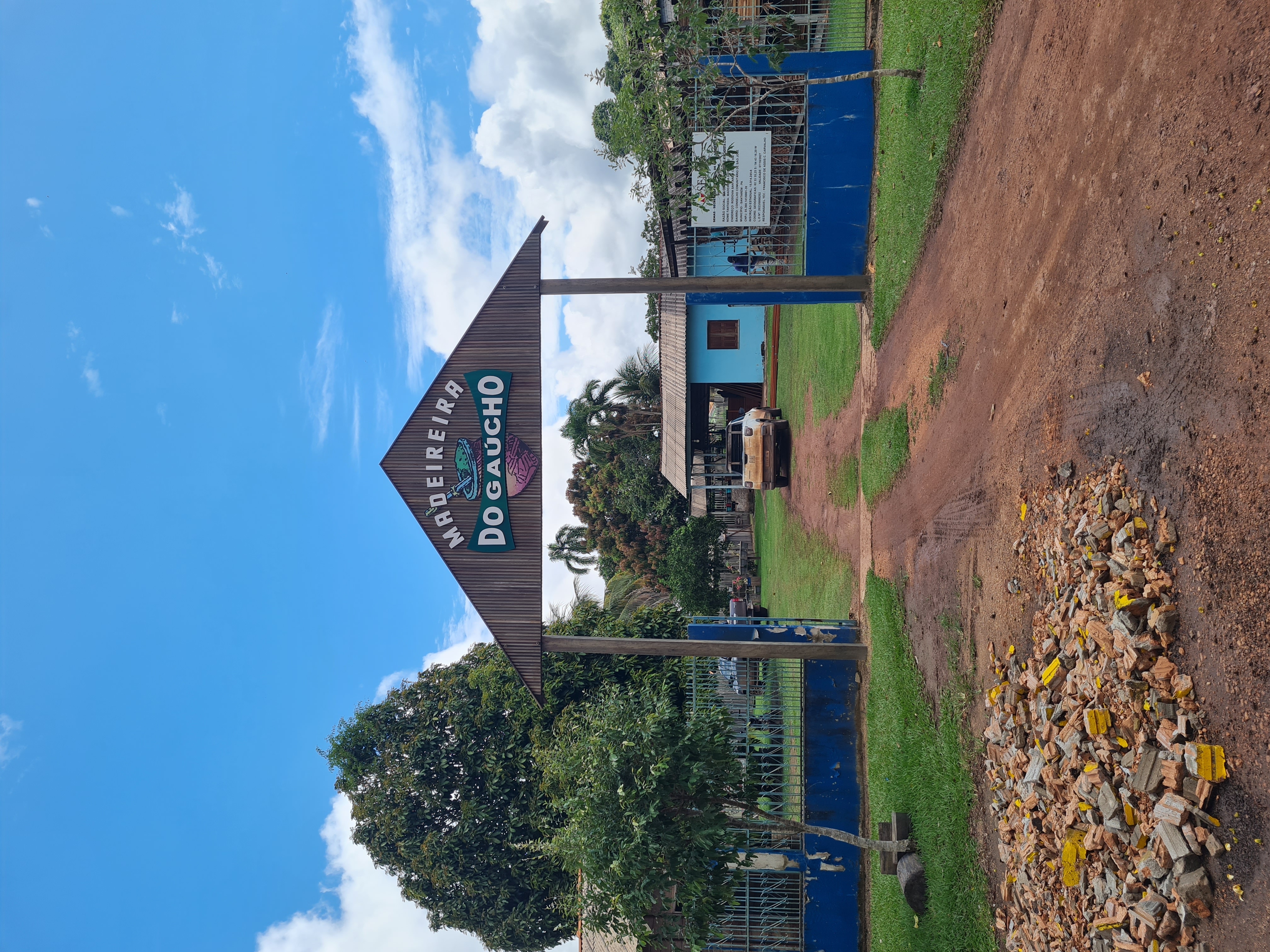 Entrada da Madeireira do Gaúcho